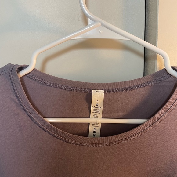 BRAND NEW LULU SHIRT!! size 6 long sleeve with rouching. - Picture 1 of 4